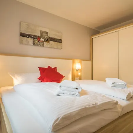 Brise Ahlbeck App 05 *